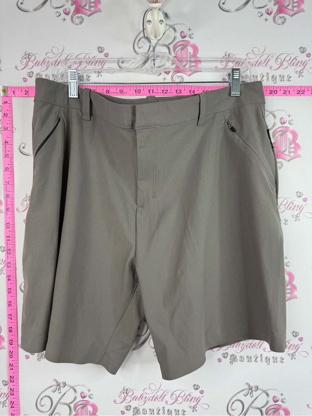 FWD shorts grey Men's Performance Golf Shorts in Olive Green